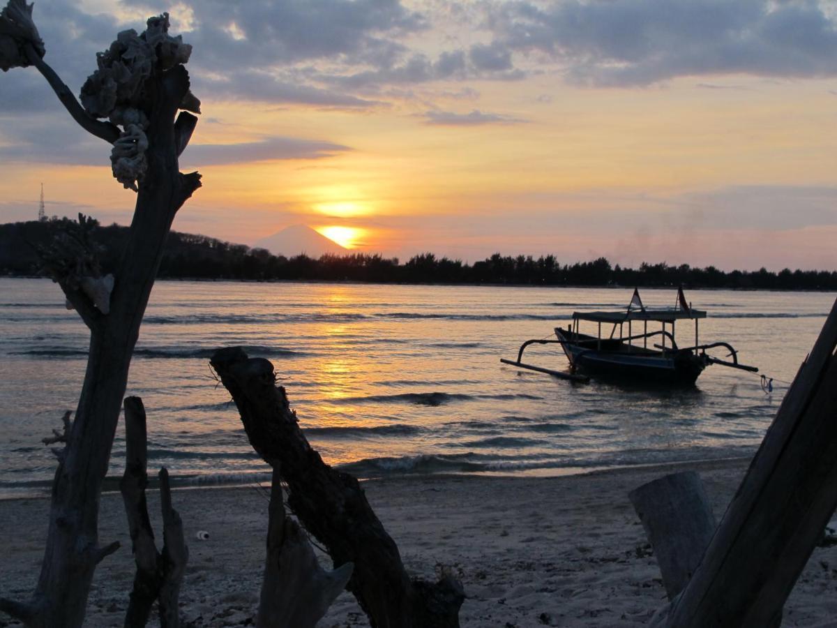 Breathe Villa Meno Gili Meno Buitenkant foto
